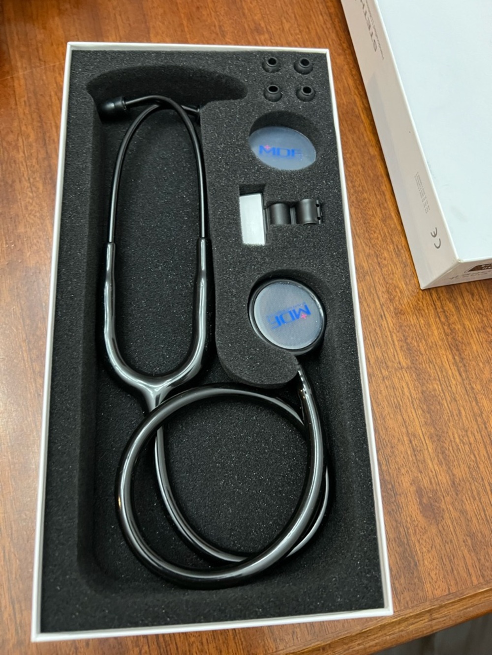 MDF Black Out MD One Stainless Steel Stethoscope Adult All Black - Picture 7 of 16